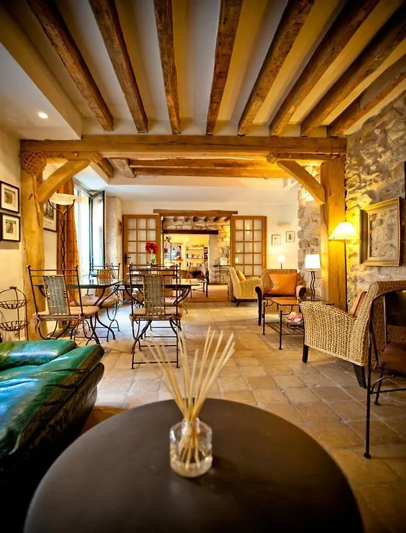 Hotell De La Tulipe 3*