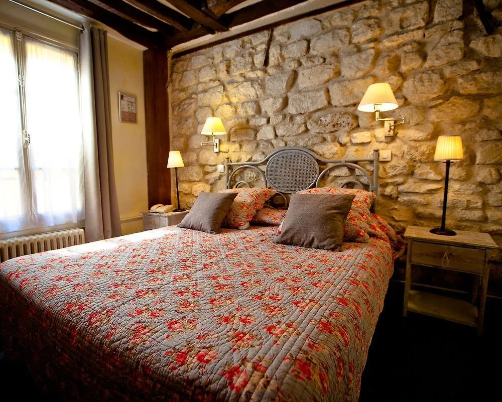 De La Tulipe Hotell 3*